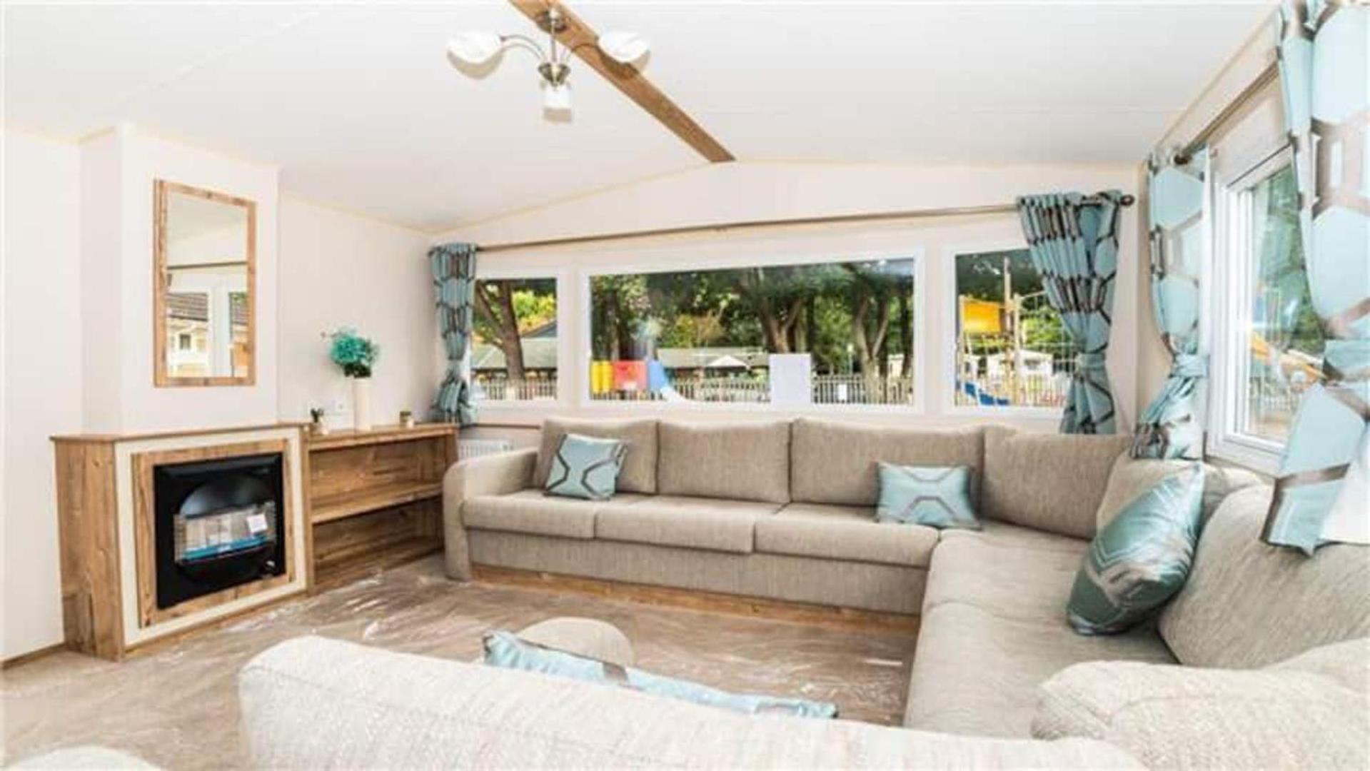 Captivating 3-bed Caravan Seton Sands Holiday home Prestonpans