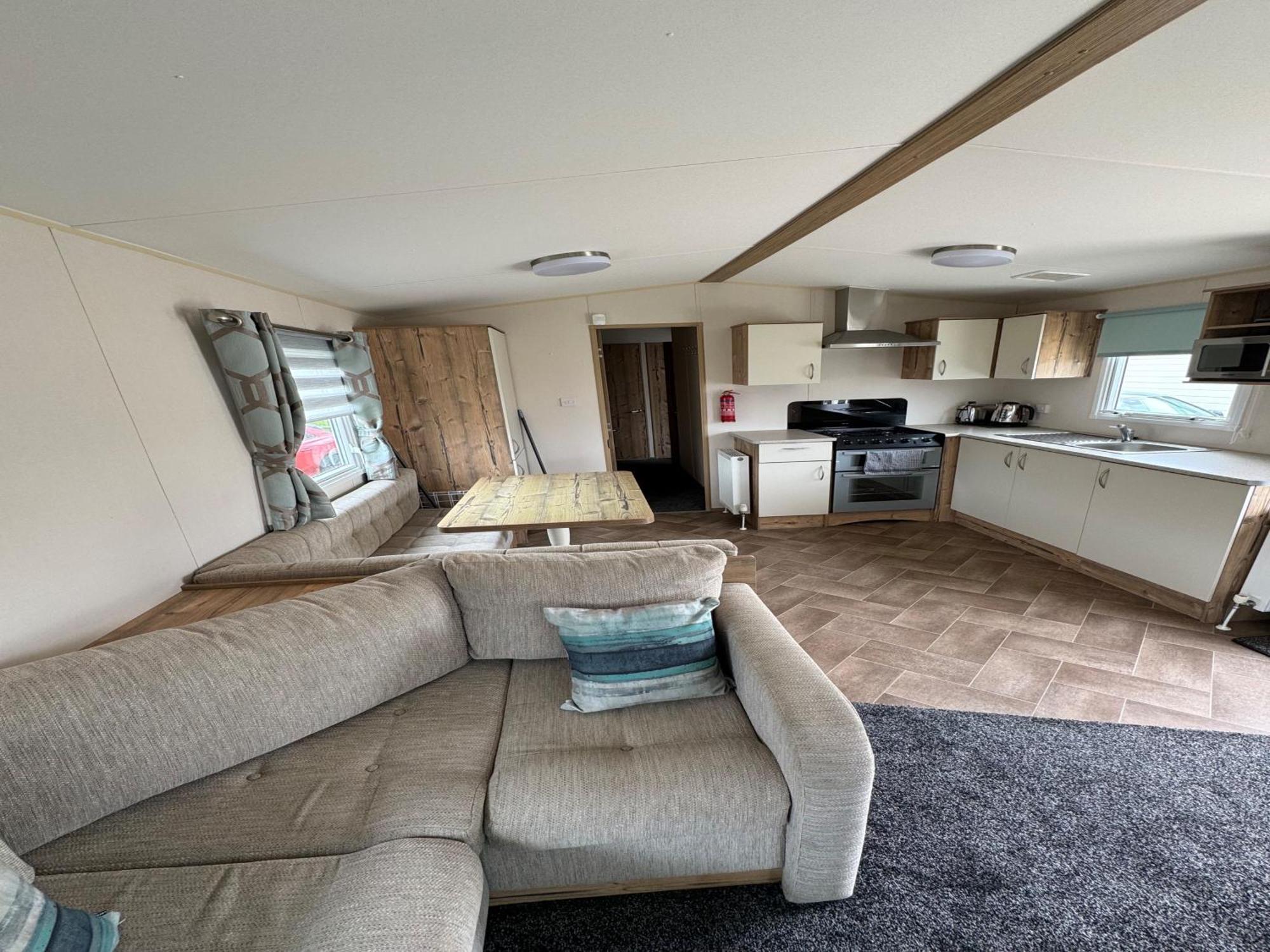 Captivating 3-bed Caravan Seton Sands Holiday home *